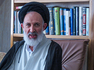 Ein Ayatollah gegen die Kopftuch-Pflicht: Ayatollah Ayazi tritt für eine liberalisierte Kleiderordnung ein.